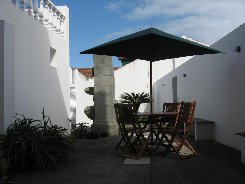 A Casa Do Lado Guest House Horta  Exterior foto
