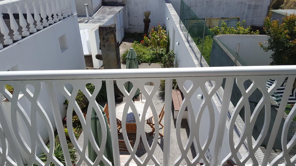 A Casa Do Lado Guest House Horta  Exterior foto